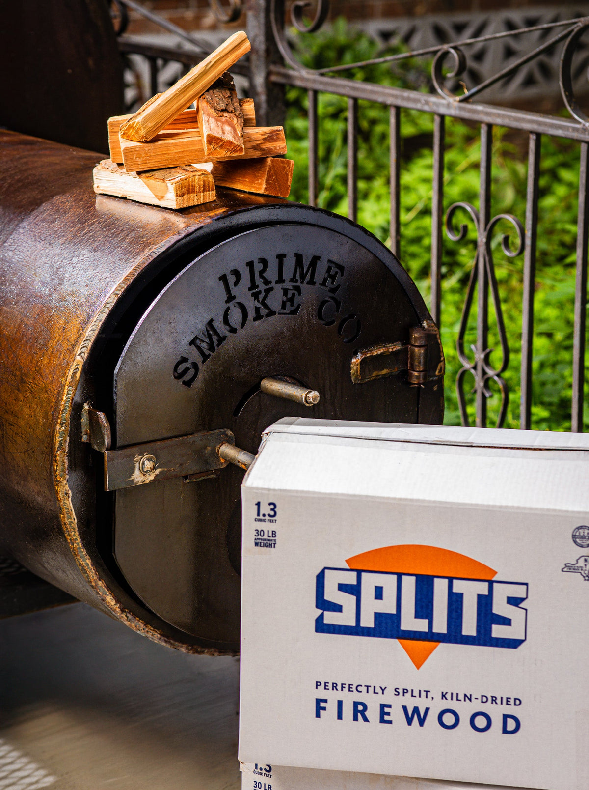 SPLITS – Perfectly Split Boxed Firewood for Cooking, BBQ, Pizza, Firepits, and More