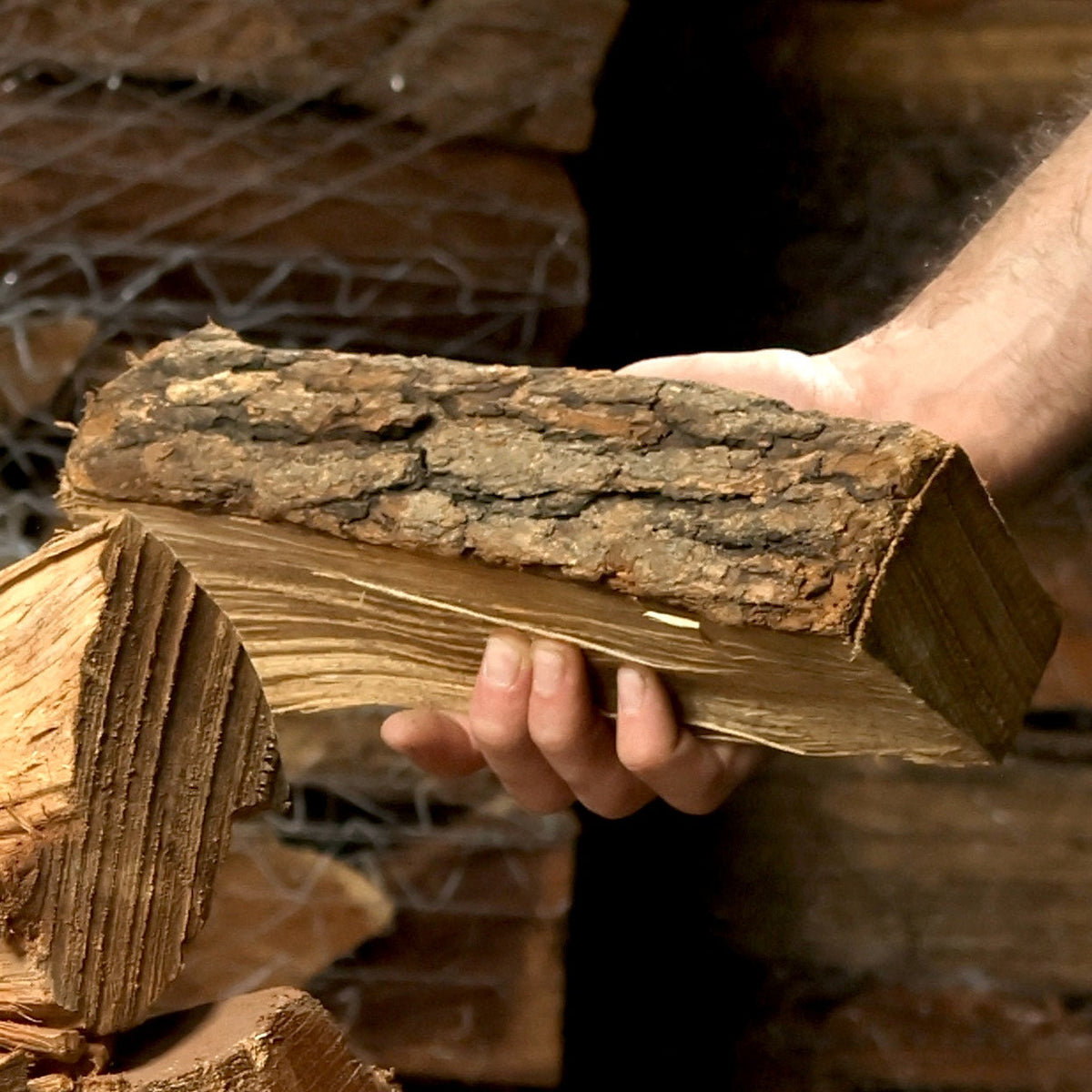 SPLITS – Perfectly Split Boxed Firewood for Cooking, BBQ, Pizza, Firepits, and More